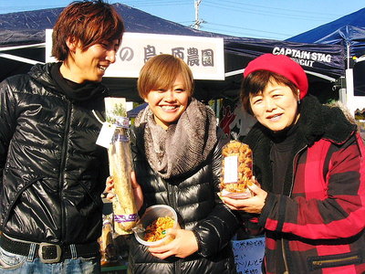 ● 看板娘にオカンだろうな、好い笑顔だね