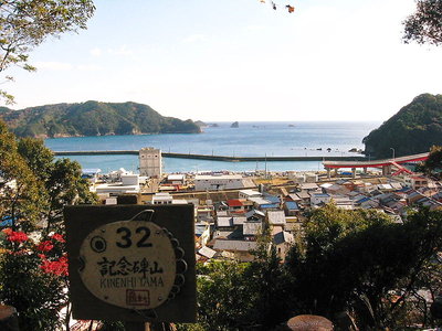 ● 紀伊長島港町、大津波が来ませんように、ココは避難場だ