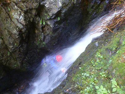 うひゃ～（東前の谷）