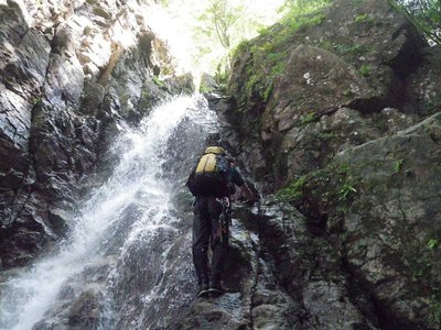 １５ｍ滝上段の登はん