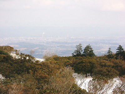 伊勢の海.JPG (180.74 KiB) 閲覧された回数 4067 回 ● ココから我が屋敷が見えるはずなんだけど、ぼろ屋だからなあ