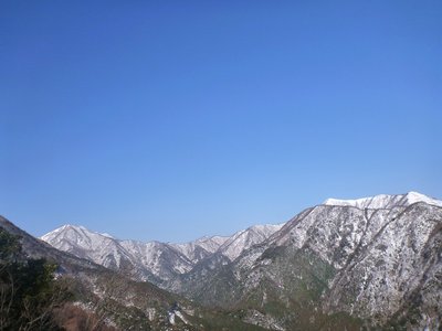 似たような所から写真撮っていますね