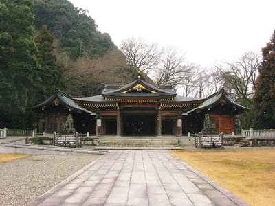 ● 菊のご紋なんだね、維持管理はたいへんだろうなあ思うよ