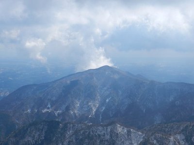 20.JPG (42.47 KiB) 閲覧された回数 9181 回 きらら峰からモクモク