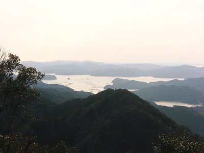 ● 海の眺めが好きだなあ、陽だまりは暖かいよ