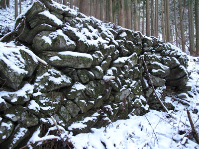 IMG_4827.jpg (653.69 KiB) 閲覧された回数 6205 回 小屋跡の石垣