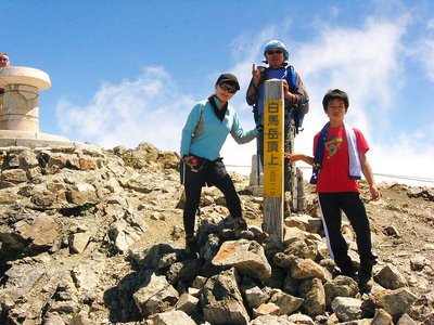 一緒にパチリ.JPG (236.92 KiB) 閲覧された回数 7678 回 〇 仙台に住んでる娘さんメールがつながらない、元気してるかなあ