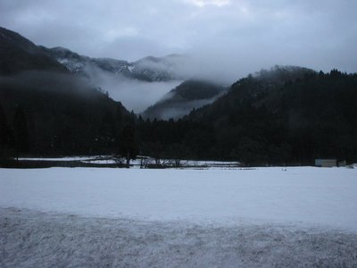 asa.JPG (78.51 KiB) 閲覧された回数 11473 回 山村の朝