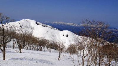 △1277.2mから見た西のCa1223m峰