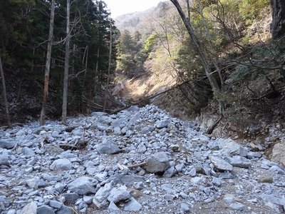 DSC00270.jpg (196.42 KiB) 閲覧された回数 25861 回 坂本谷右股