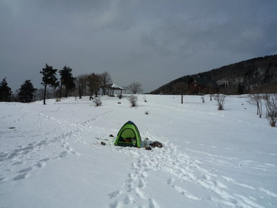 テント(1).JPG (396.72 KiB) 閲覧された回数 23917 回 明神平(積雪期)