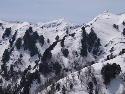 ちょっとだけよ～ ♥　　1,249峰辺りで笈がチラリ