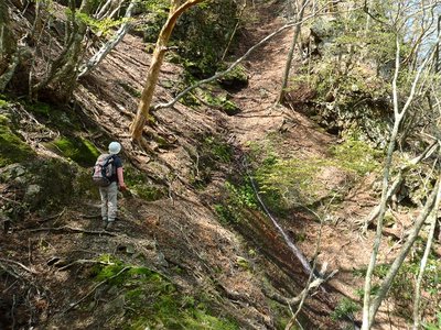 山日和ルートは、湧水が滝となっていた。