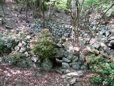 高昌鉱山最上部の焼窯