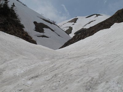 御舎利山が見えてきた