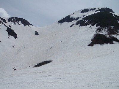 御前峰(右）と転法輪谷上部