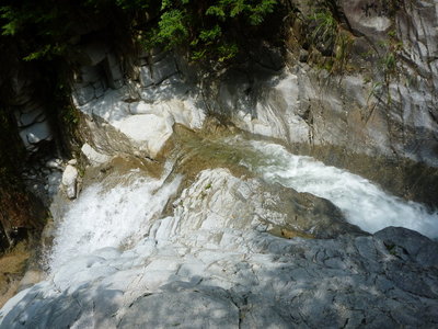 大滝の落ち口
