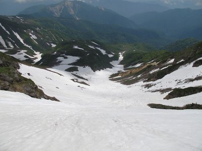 IMG_2900-s.JPG (106.15 KiB) 閲覧された回数 9068 回 転法輪の雪渓も長大だぜ!