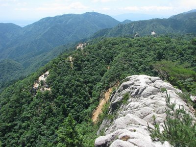 ooiwa.JPG (194.82 KiB) 閲覧された回数 6556 回 大岩は人が・・・おらんわ