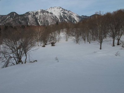 IMG_0111-s.JPG (79.74 KiB) 閲覧された回数 14248 回 大棚から望む焼岳