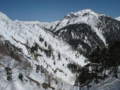 IMG_0042-s.JPG (148.63 KiB) 閲覧された回数 14248 回 白谷山東面と焼岳