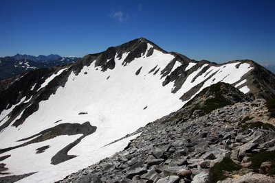 北薬師岳から薬師岳を望む