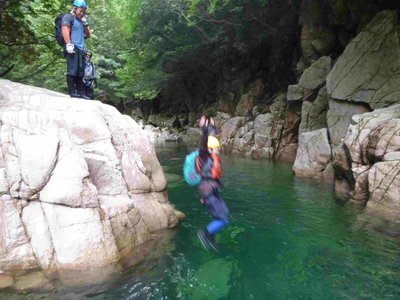 飛び込みを楽しむ