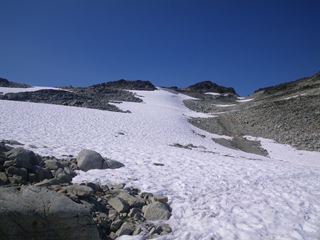 ウィスラーの残雪