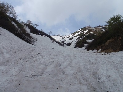 避難小屋から二股への谷筋