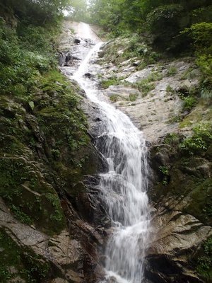 こ、こ、こんな大滑滝があろうとは！