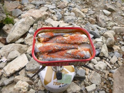 05オイルサーディン2.jpg (736.27 KiB) 閲覧された回数 6461 回 唐辛子をたっぷりかけたオイルサーディン