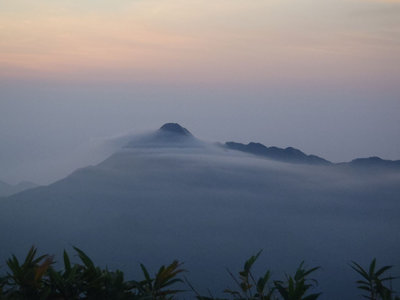 1.鎌ヶ岳.JPG (74.66 KiB) 閲覧された回数 4004 回 鎌ヶ岳遠望