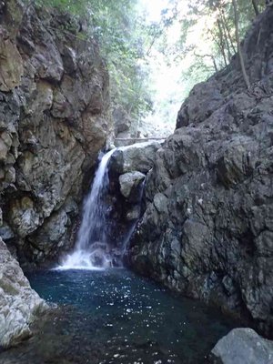 P4230059.jpg (82.33 KiB) 閲覧された回数 4316 回 核心の7m滝