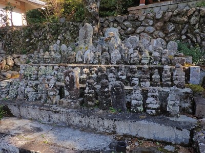 久昌寺の五輪塔