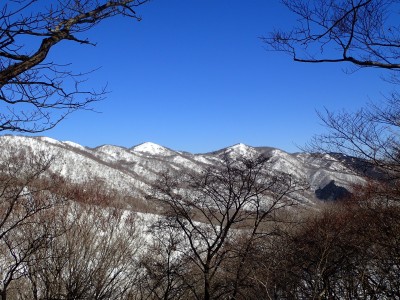 P2210311.JPG (7.08 MiB) 閲覧された回数 949 回 県境稜線から笹刈山