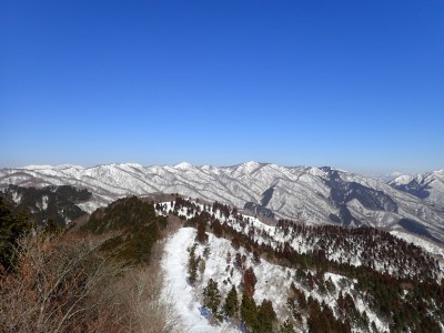 P2210415.JPG (7.27 MiB) 閲覧された回数 948 回 虎子山北端から笹刈山方面
